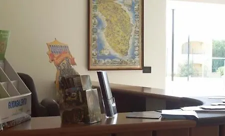 Miramare Aparthotel 3*