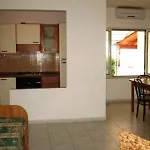 Ξενοδοχείο με διαμερίσματα Miramare Torre Vado