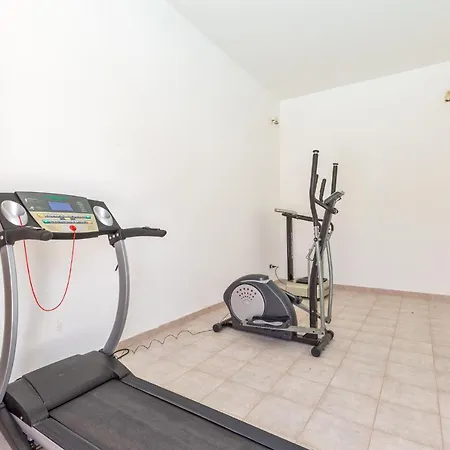 Miramare شقة فندقية 2*